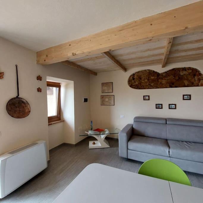 Istanti - Rosmarino Appartement Costigliole Saluzzo Buitenkant foto